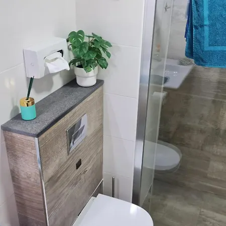 Tuscan Mit Meerblick Und Terrasse *